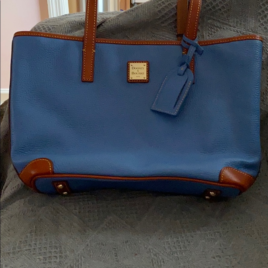 Brand New Dooney Bourke Bag  Charleston